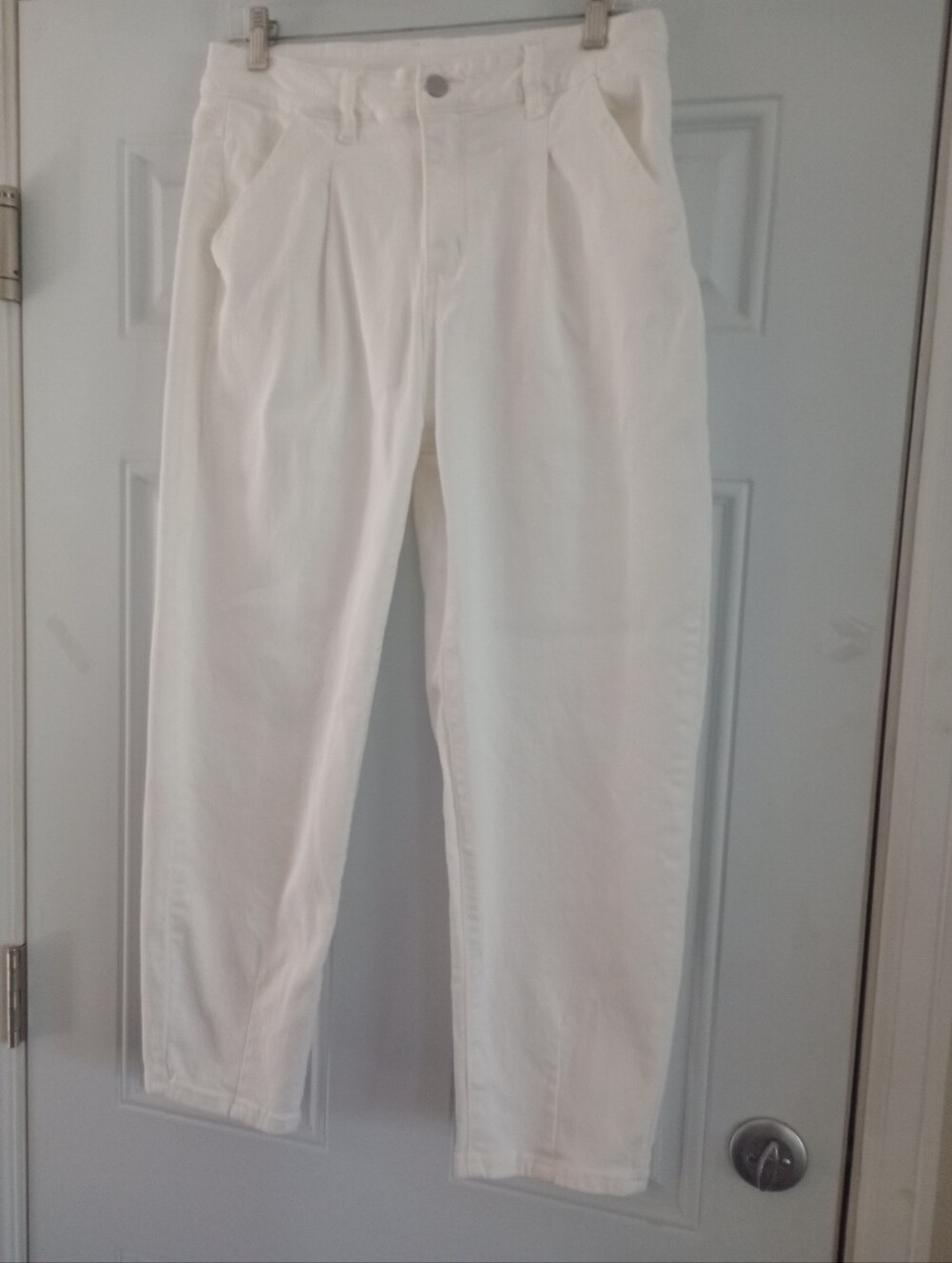 White Barrel Denim Jeans Size 12 Side Pockets Front Pleating